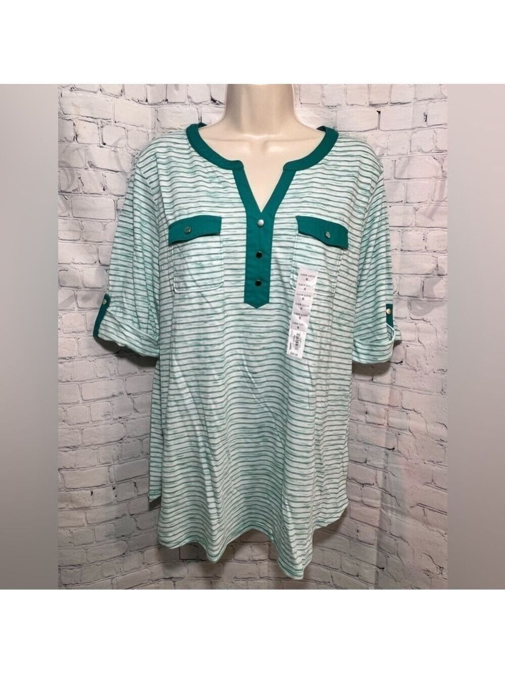 CROFT and Barrow Women’s Button-Tab Tee Teal Size XL